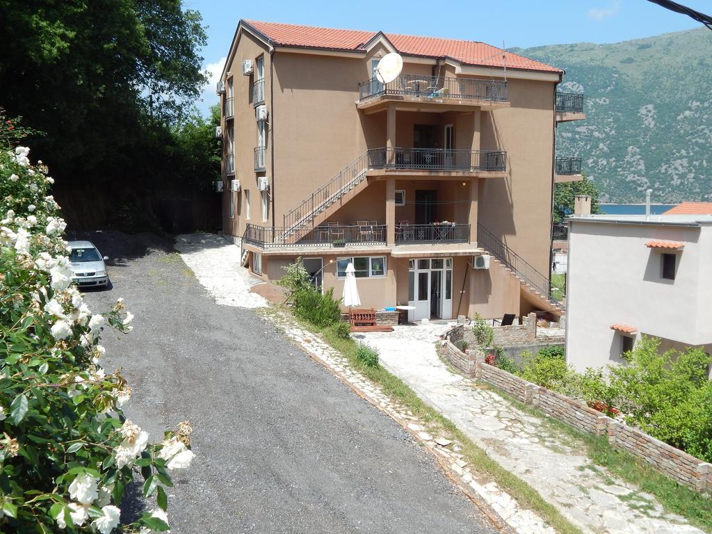 Apartments Scorpio Kotor Exterior photo